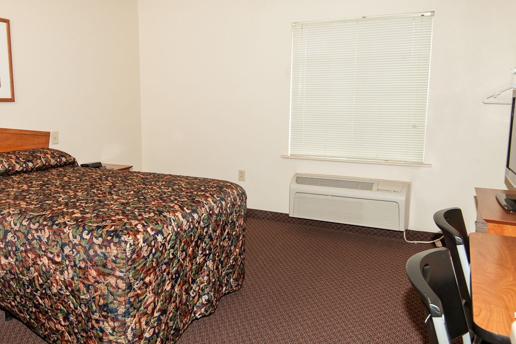 Woodspring Suites San Antonio North Live Oak I-35 Room photo